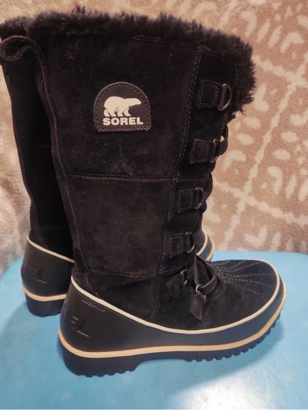 Sorel Women's Black Tall Lace-Up Winter Boots with Faux Fur Collar
